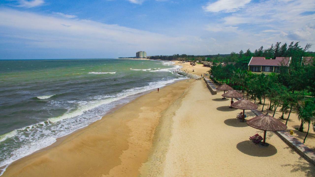 Huong Phong Ho Coc Beach Resort Vung Tau Exterior photo